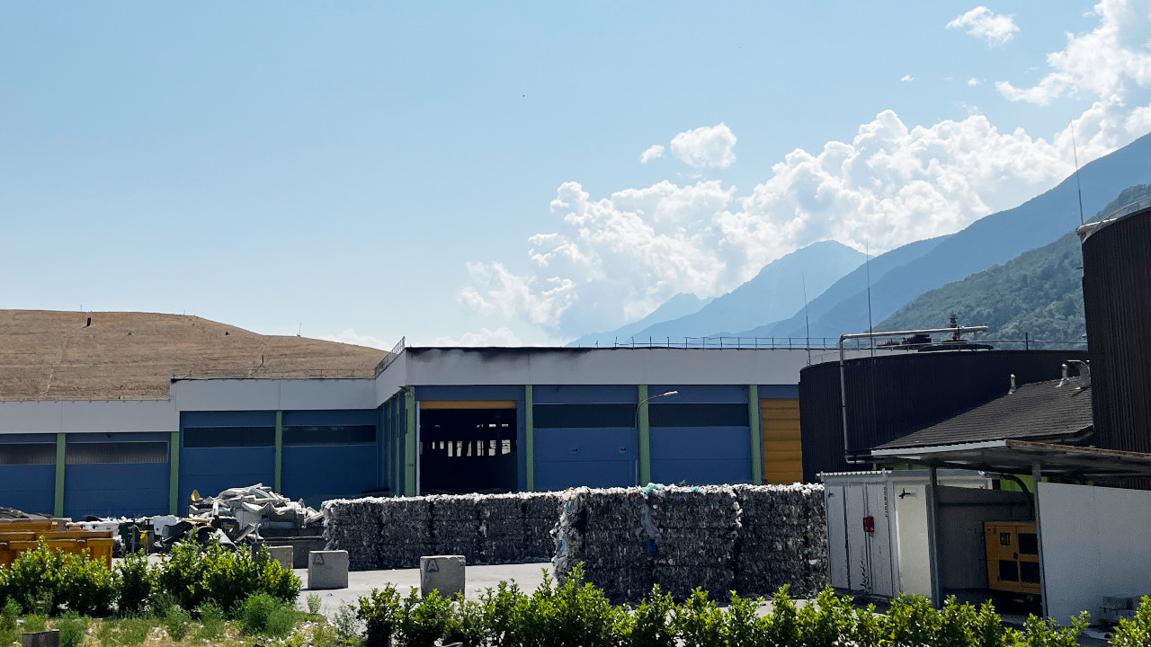 Materiali in riciclaggio alla discarica di Brissogne