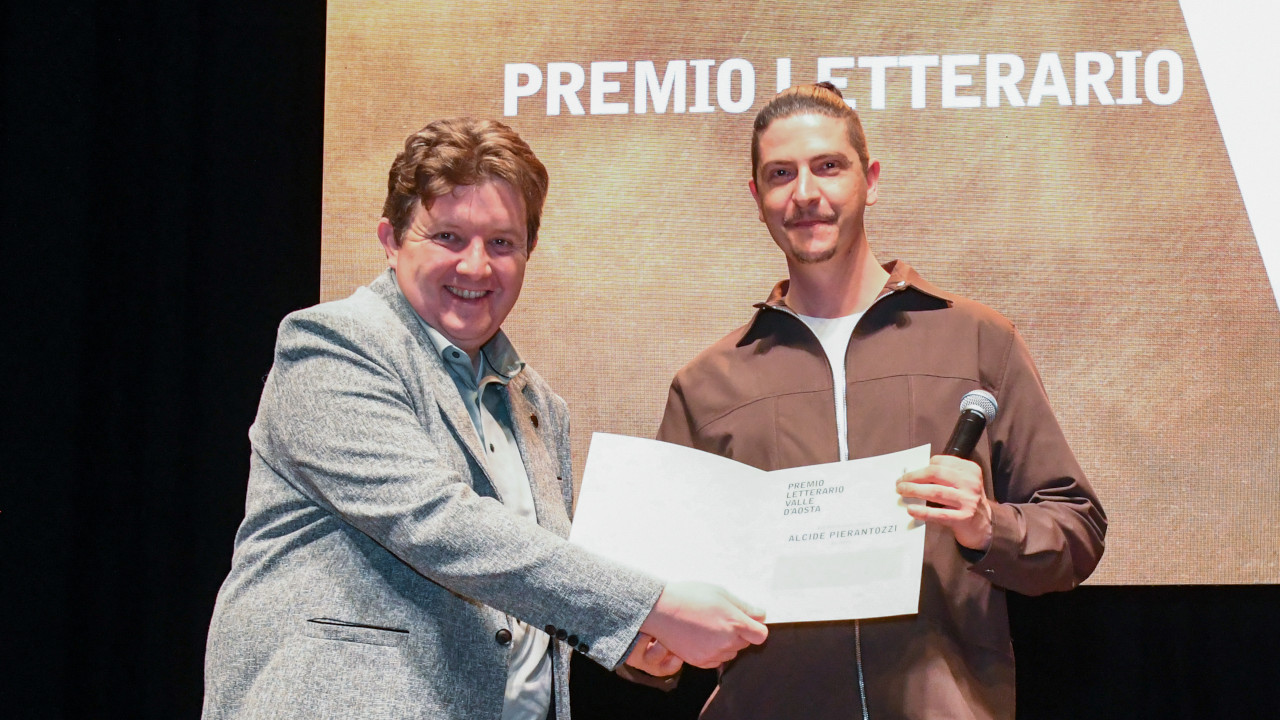 Erik Lavevaz premia Alcide Pierantozzi