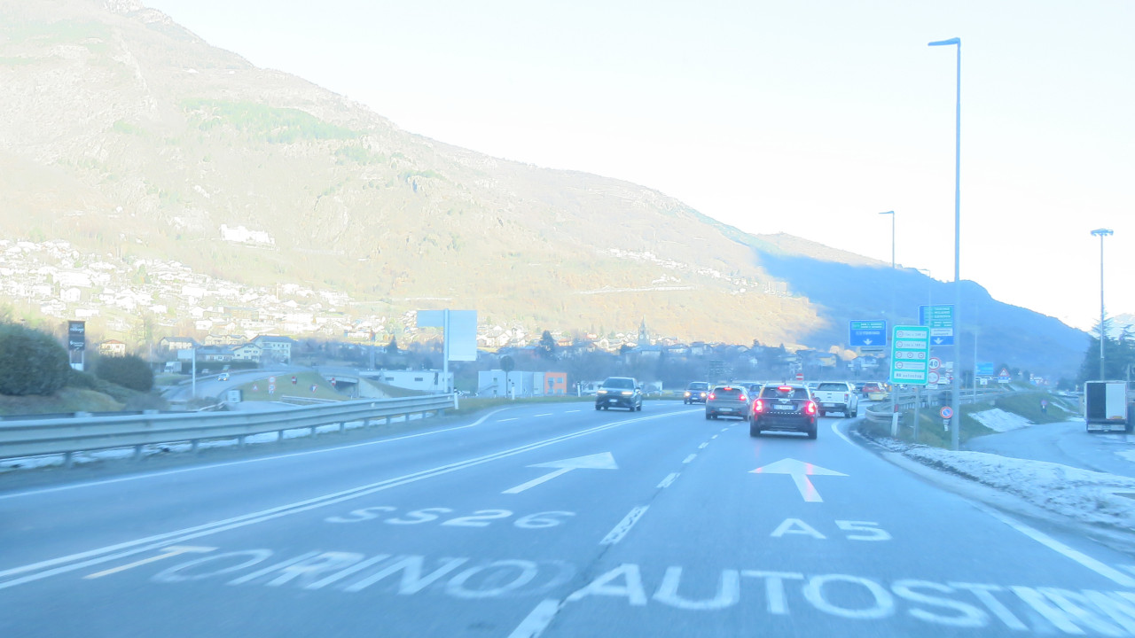 Traffico a Quart, nello svincolo tra ss26 ed A5