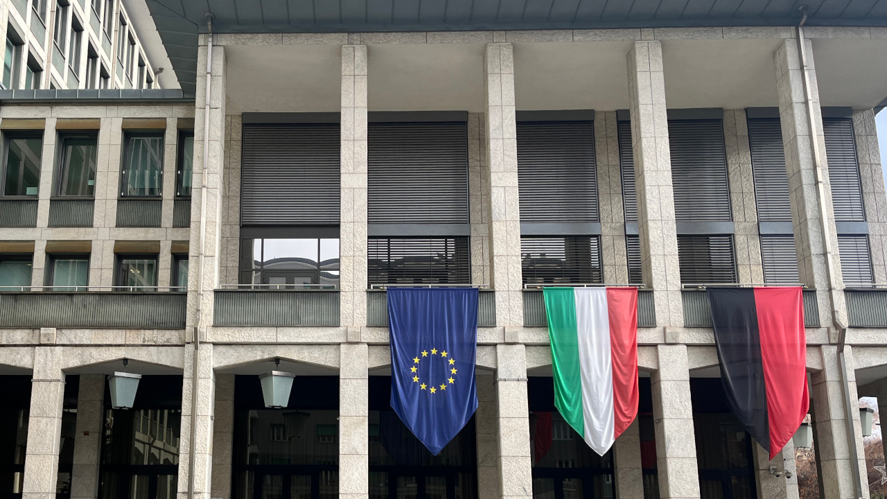 Palazzo regionale durante una riunione del Consiglio Valle
