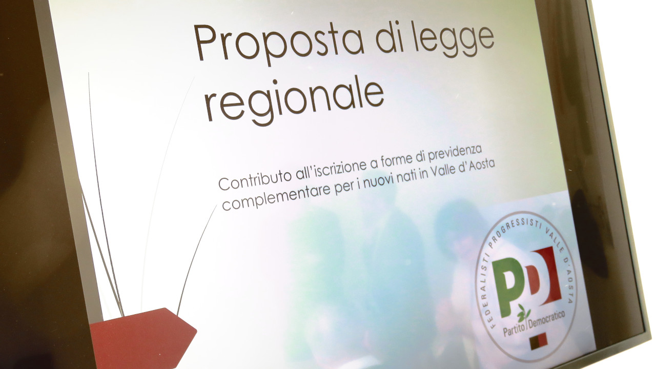La copertina della presentazione del progetto di legge