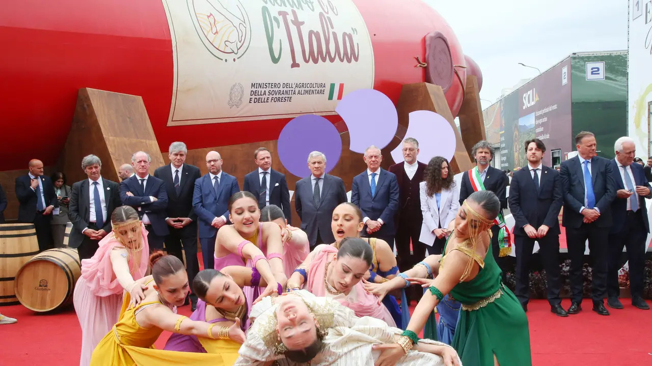 Il flash mob della 'Peparini Academy'