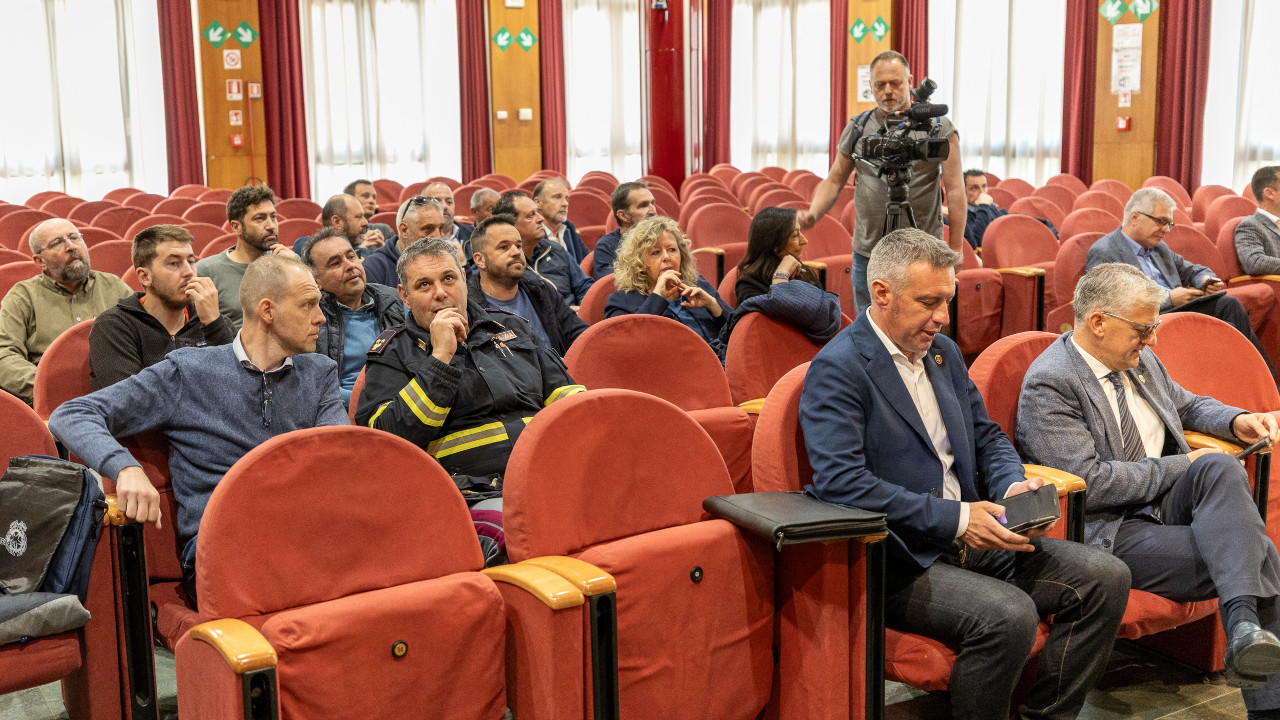 Il pubblico presente alla riunione del Comitato operativo per la viabilità della Valle d’Aosta
