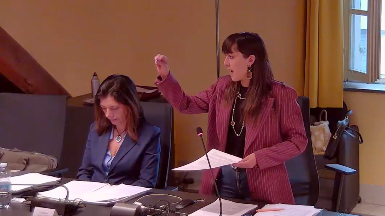 La consigliera Sylvie Spirli in Consiglio comunale ad Aosta