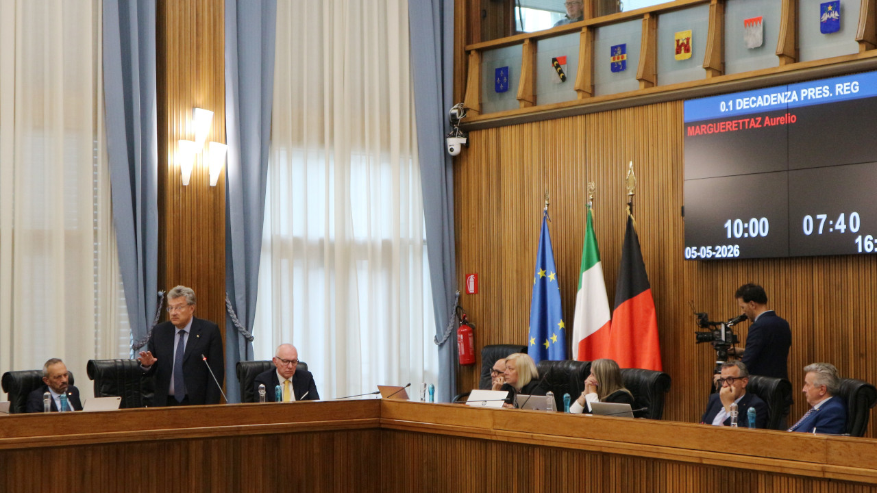 Aurelio Marguerettaz durante il suo intervento nel Consiglio Valle del 5 maggio 2026
