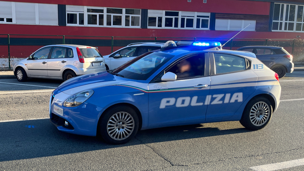 Una 'Volante' della Squadra Mobile di Aosta