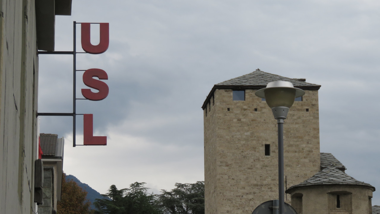 L'insegna dell'Azienda Usl della Valle d'Aosta