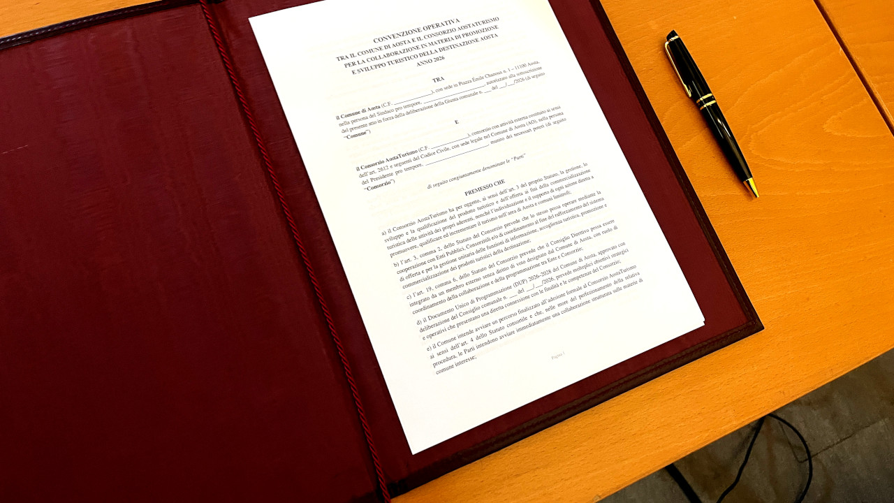 La prima pagina dell'accordo tra il Comune di Aosta e il Consorzio AostaTurismo