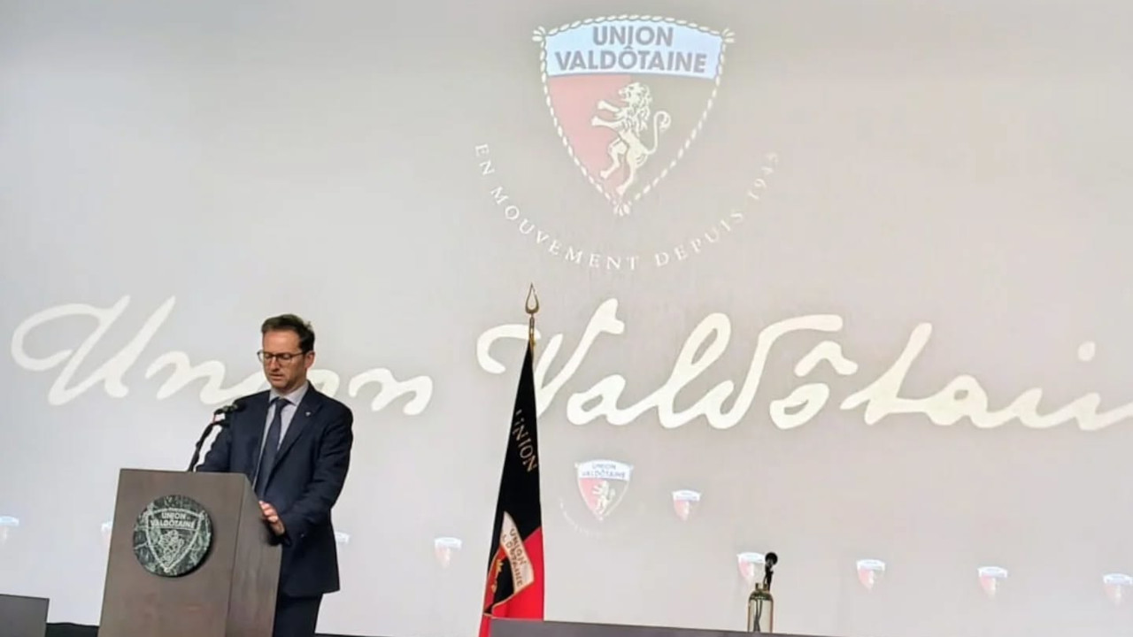 Joël Farcoz, presidente UV, durante il suo discorso al congrès di Courmayeur