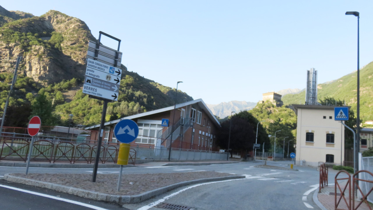 L'ingresso all'abitato di Verrès
