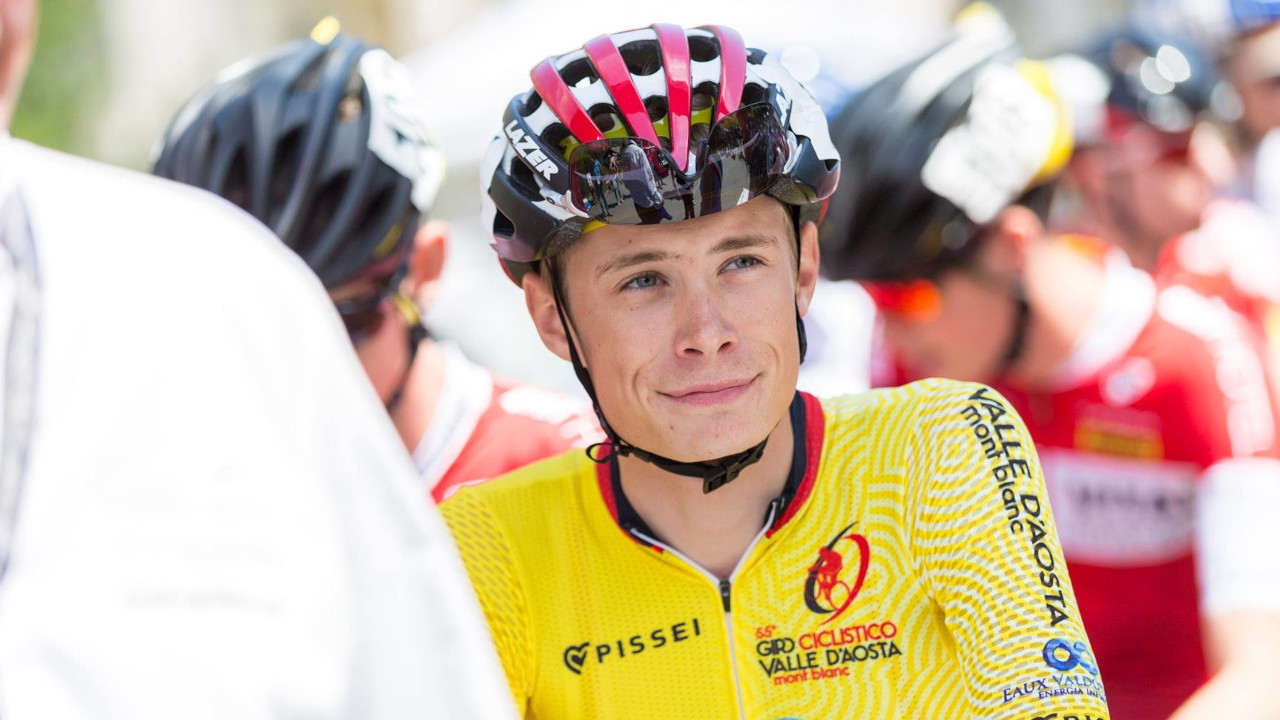 Jonas Vingegaard nel 2018, alla partenza del Giro della Valle d'Aosta
