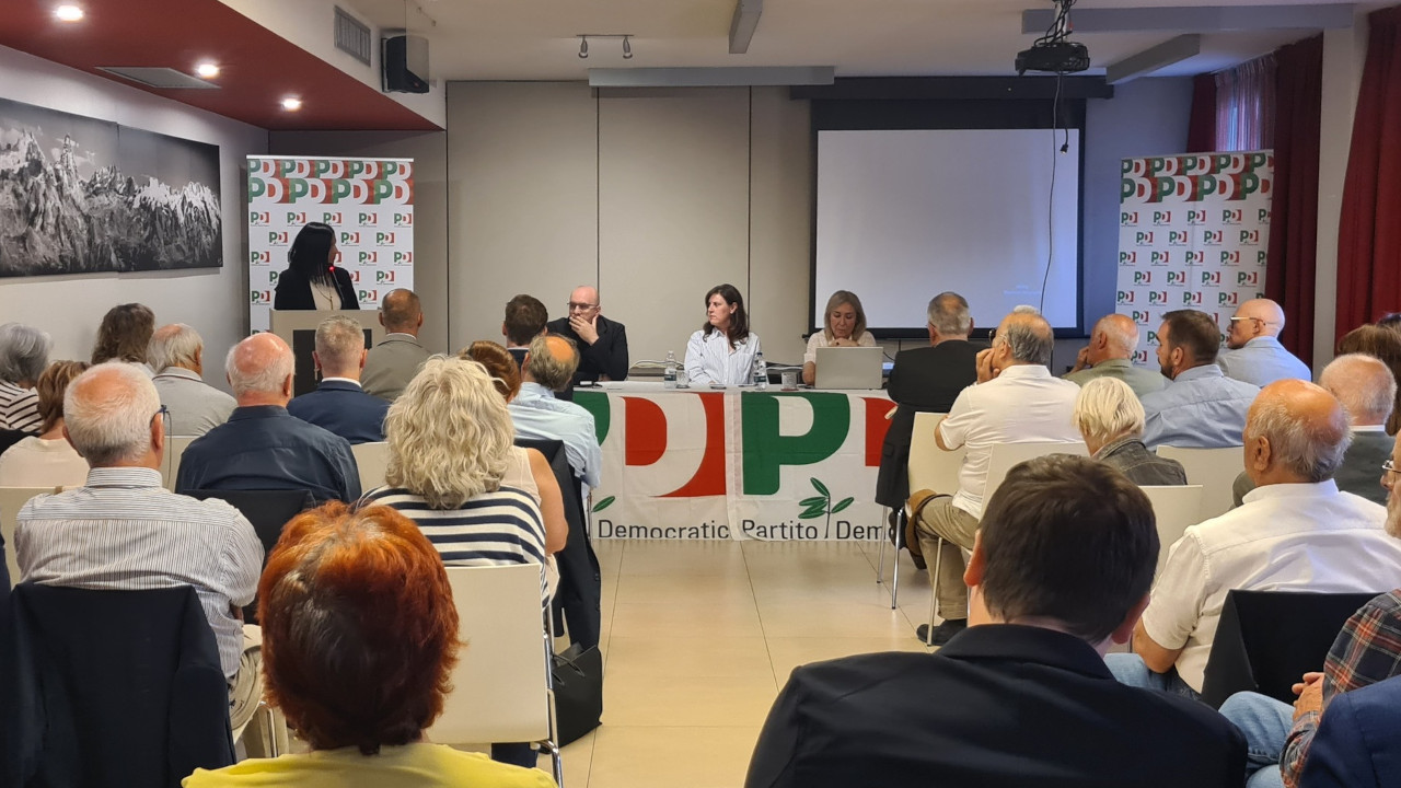 Un momento del congresso del PD valdostano