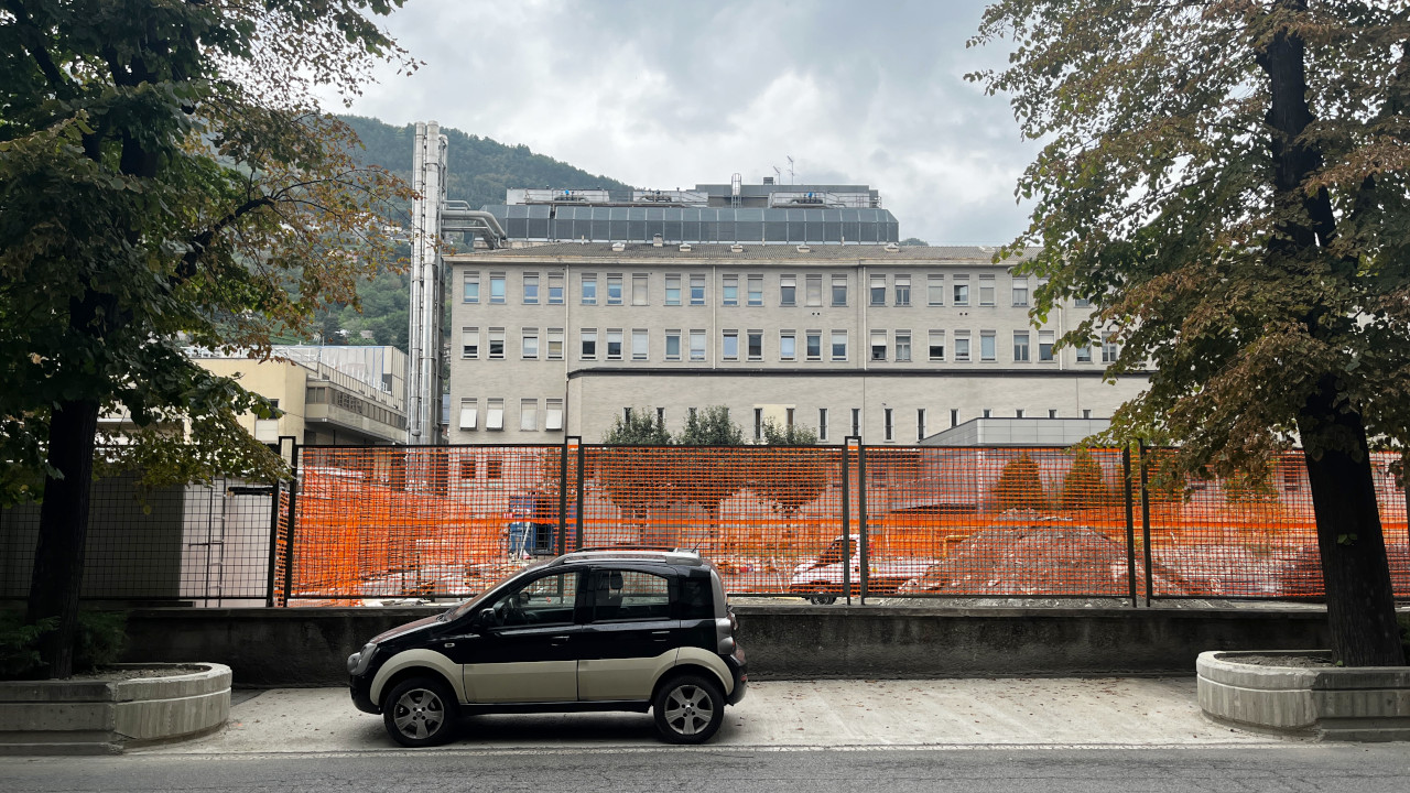 L'ospedale 'Parini' di Aosta all'inizio dei lavori di ampliamento