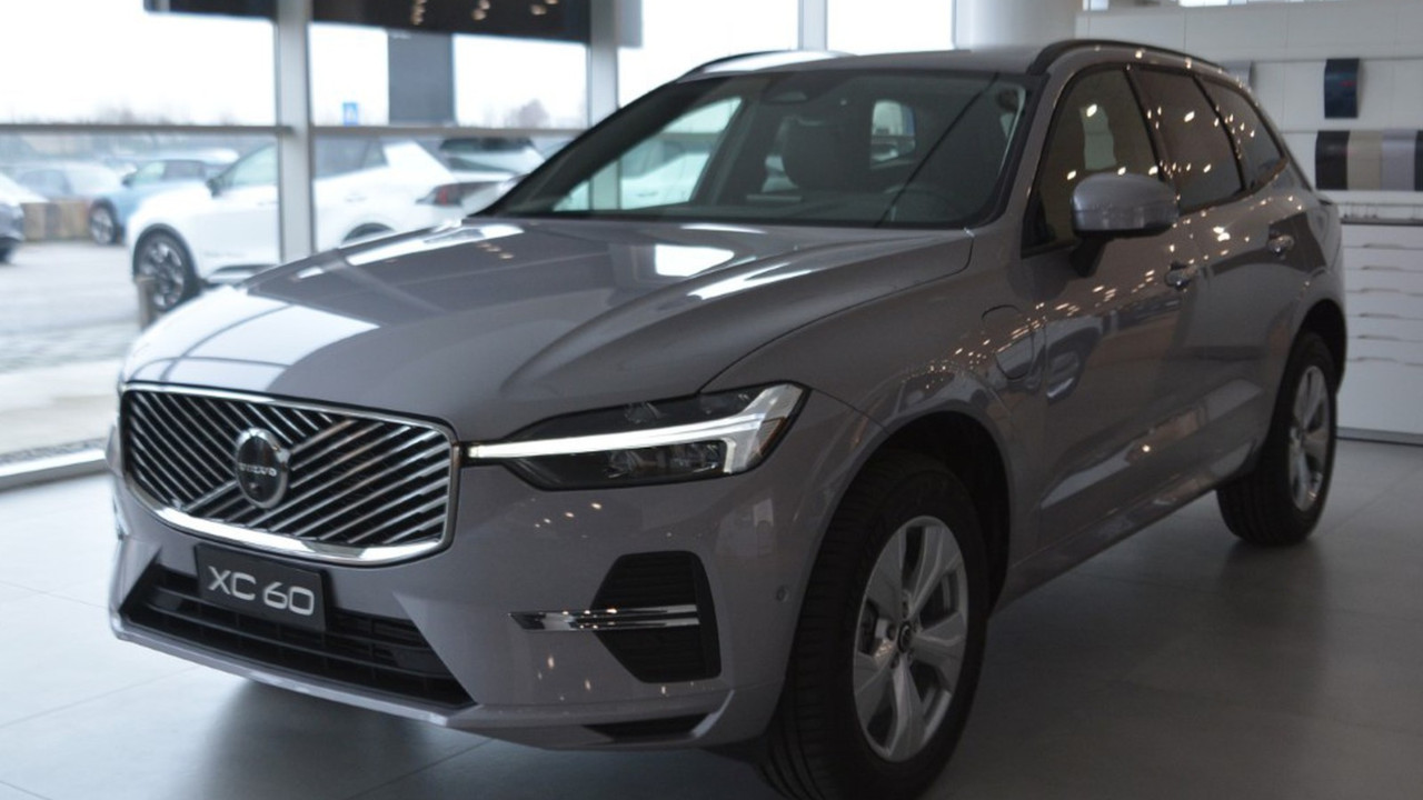 Una 'Volvo XC60' grigia
