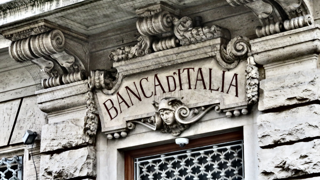 L'insegna della sede aostana della Banca d'Italia