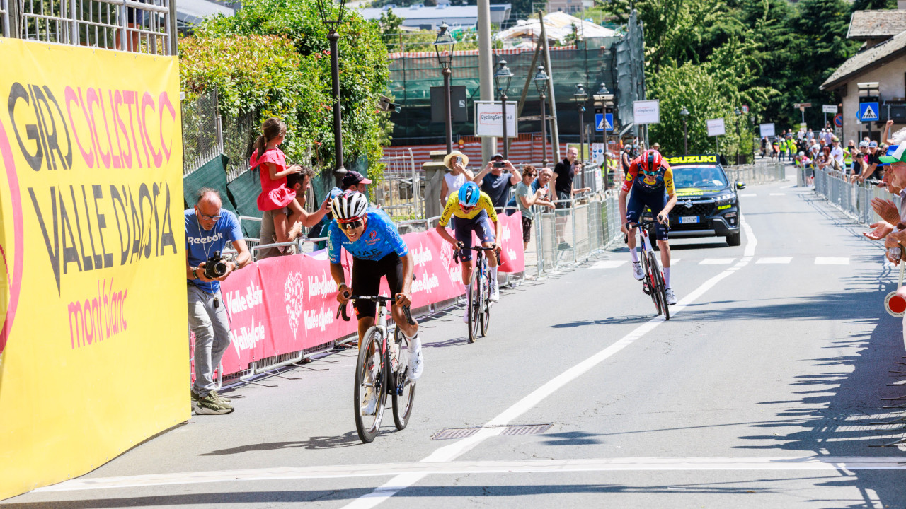 Mateo Pablo Ramírez vince la la terza tappa del Giro della Valle d’Aosta [foto Alexis Courthoud]