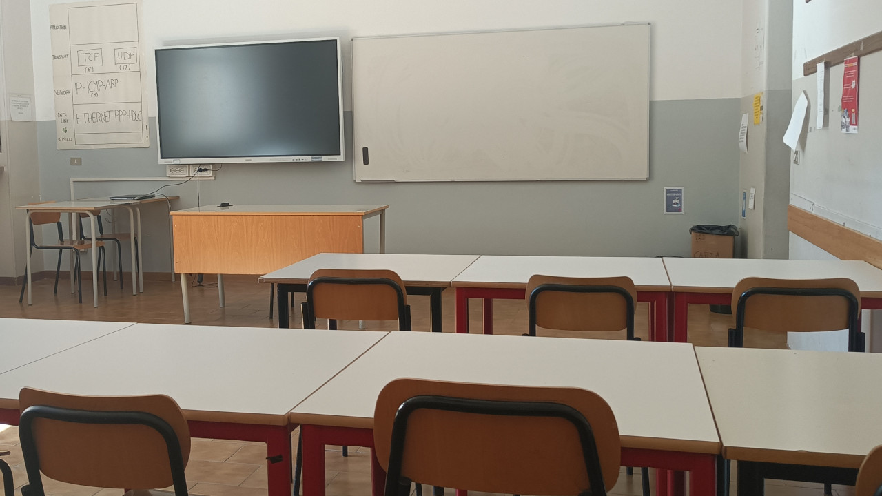 Una classe in un istituto scolastico valdostano